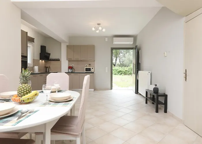 アパート Martzon House Corfu Kynopiástai